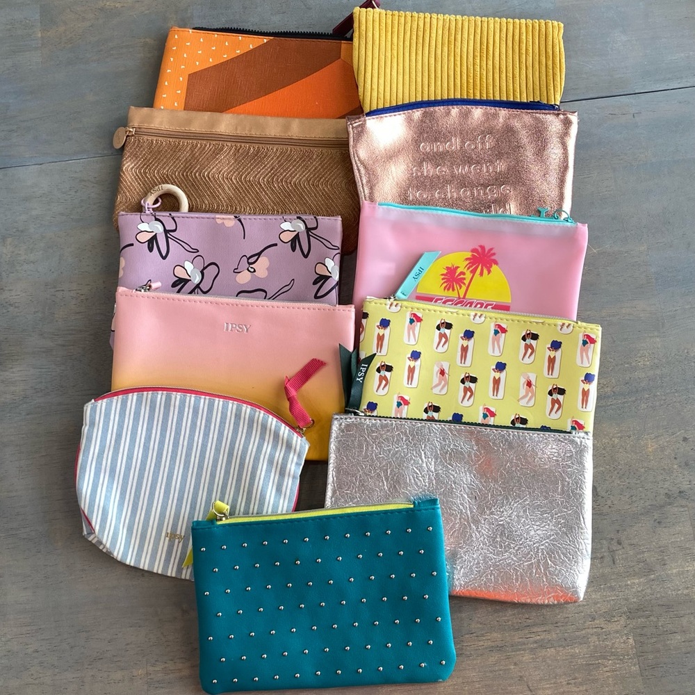 Ipsy Make Up Bags - lot of 11